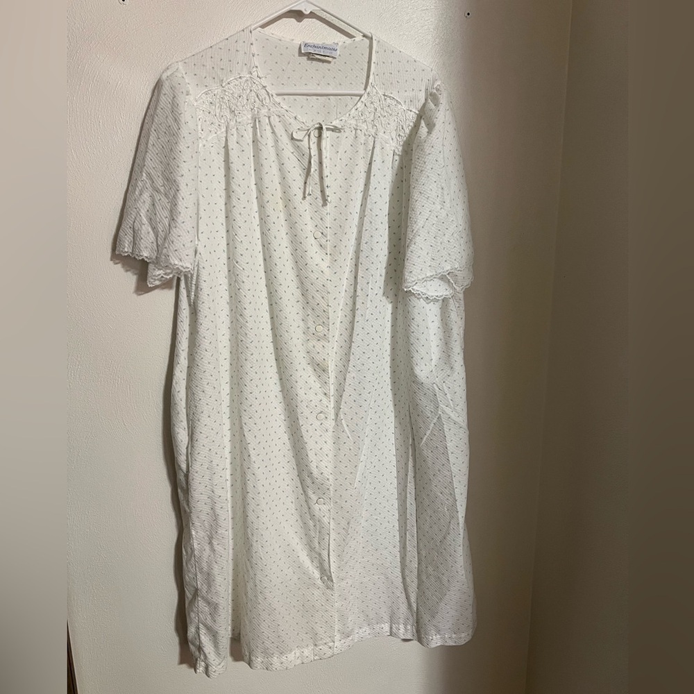 ENCHANTMATES Miss Elaine Button Down Nightgown White & Blue with Lace Women's 1X
